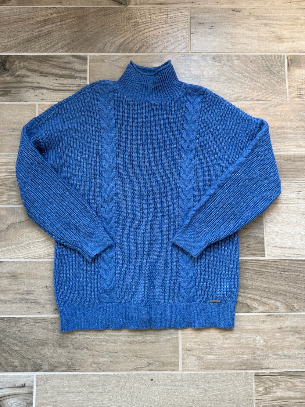Mock neck Abercrombie & Fitch knit button back sweater size L